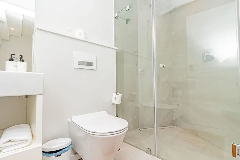 Modern Sea Point Apartment With Rooftop Deck 9 on S