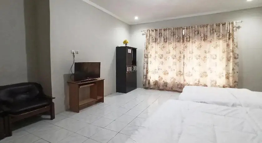 OYO 3761 Djayatama Guest House