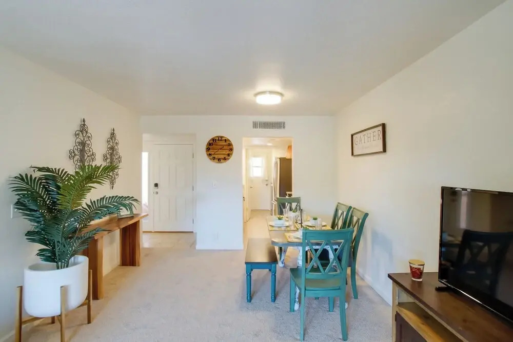 Phoenix Home: Golf, Hike, & Explore Downtown!