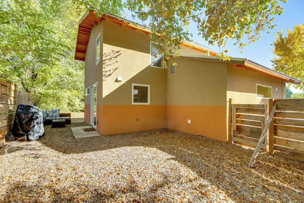 Stylish Home 2 Mi to Old Town Albuquerque!