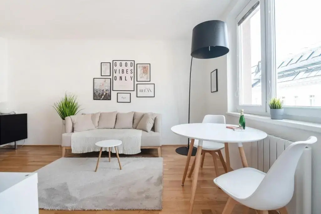 Modern, bright Studio -close to the center in a quiet area