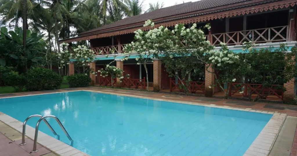 Vansana NamNgum Hotel