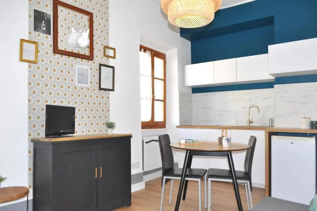 Appartements Confidence - hyper centre ville, calme SEJOURAIXLESBAINS