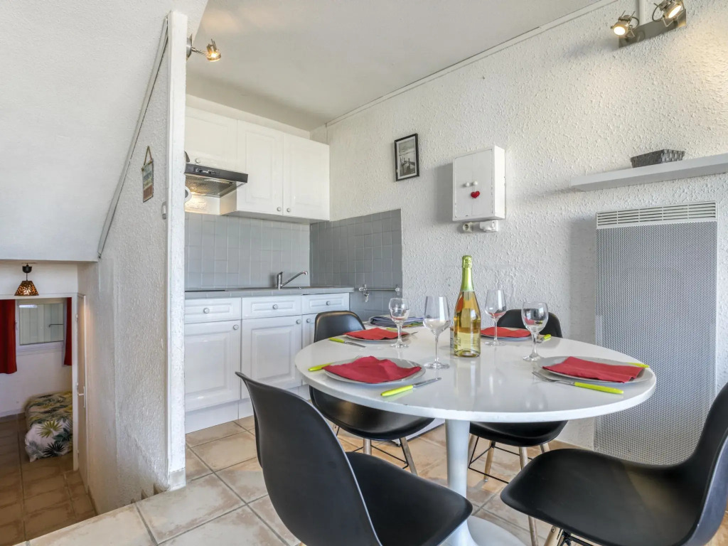 Apartment Les Saladelles-5 by Interhome