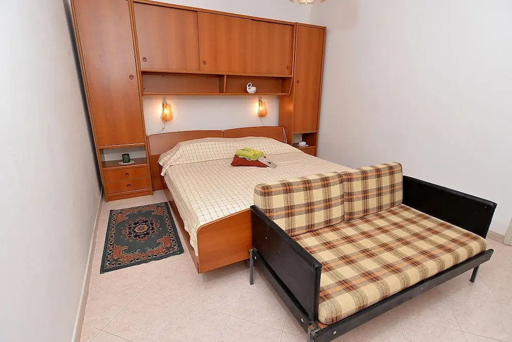 Apartment near the sea 650