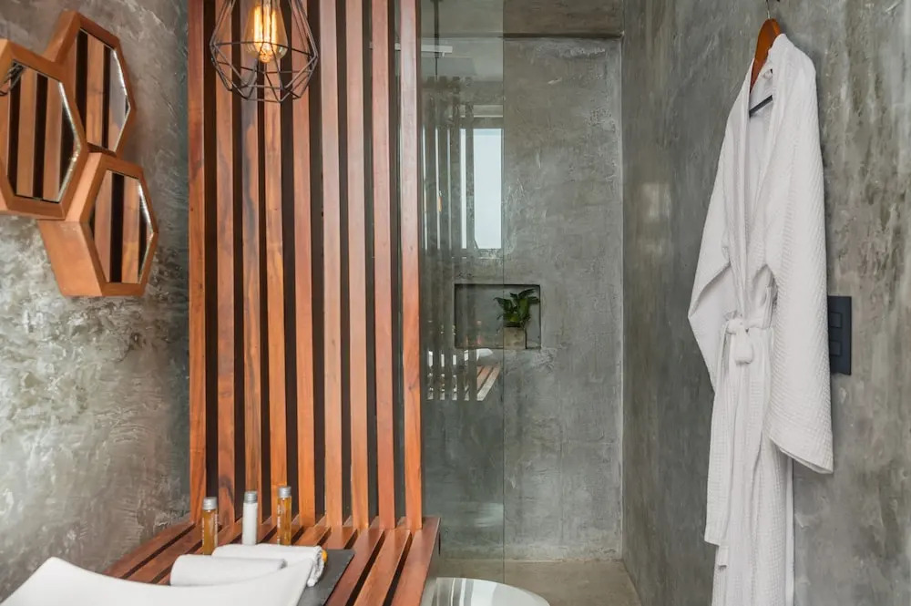 Life Boutique Condo