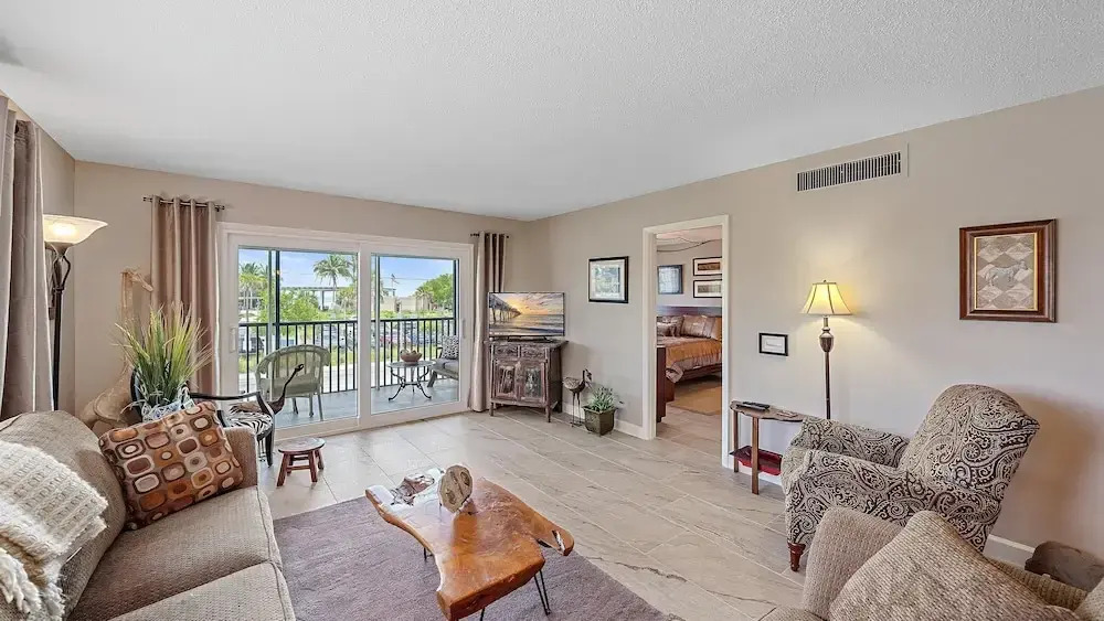 Salty Soldi 2 Bedroom Condo by RedAwning