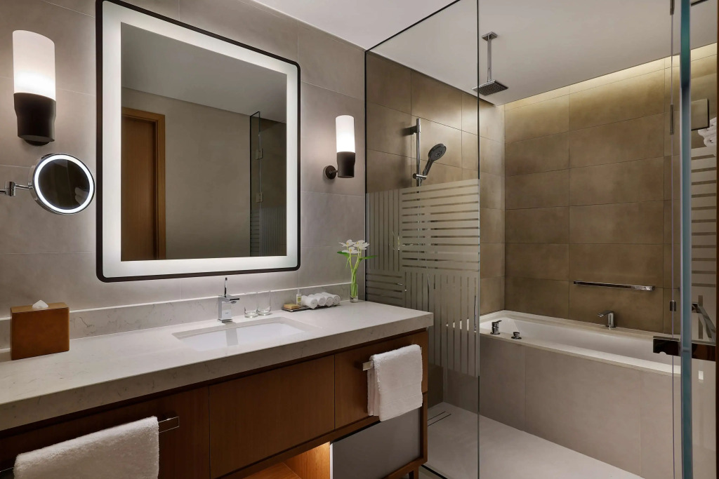 DoubleTree by Hilton Sharjah Waterfront Hotel And Residences