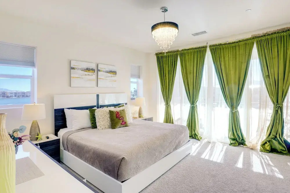 Lake & Mountain Views: Indio Oasis w/ Pool
