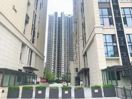 Yixue Boutique Homestay (Zhengzhou Zhengshang Yujian Mingzhu Fengzhuang Subway Station)
