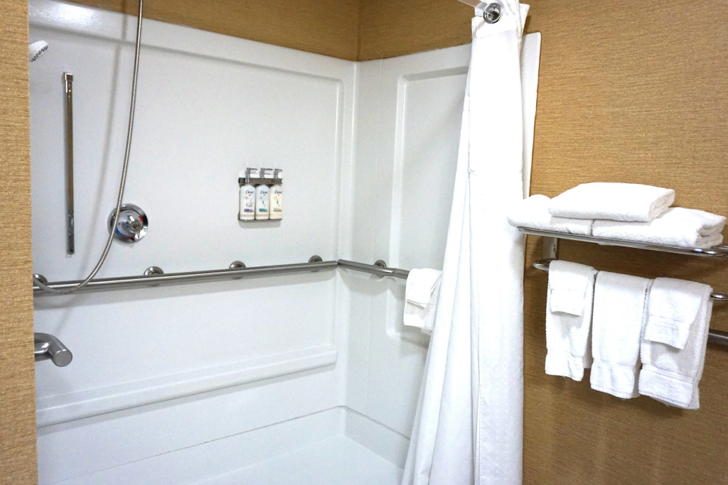 Holiday Inn Express & Suites Meriden by IHG