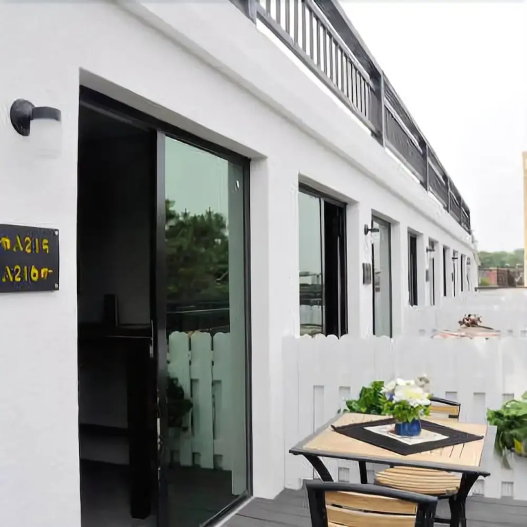 Biluota Sea-view Theme Hotel
