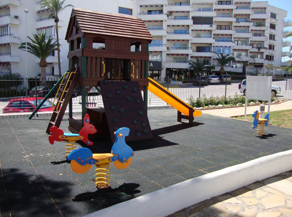 Apartamentos Eurhostal 3000