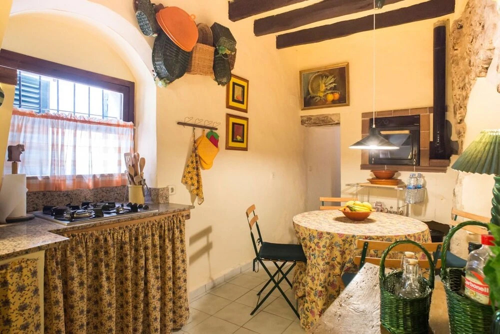 Villa Allegra, Casa de Pueblo en Randa