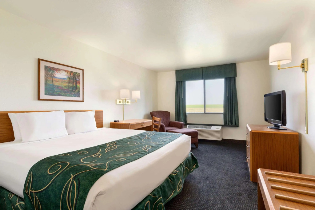 Travelodge by Wyndham Sharon Springs