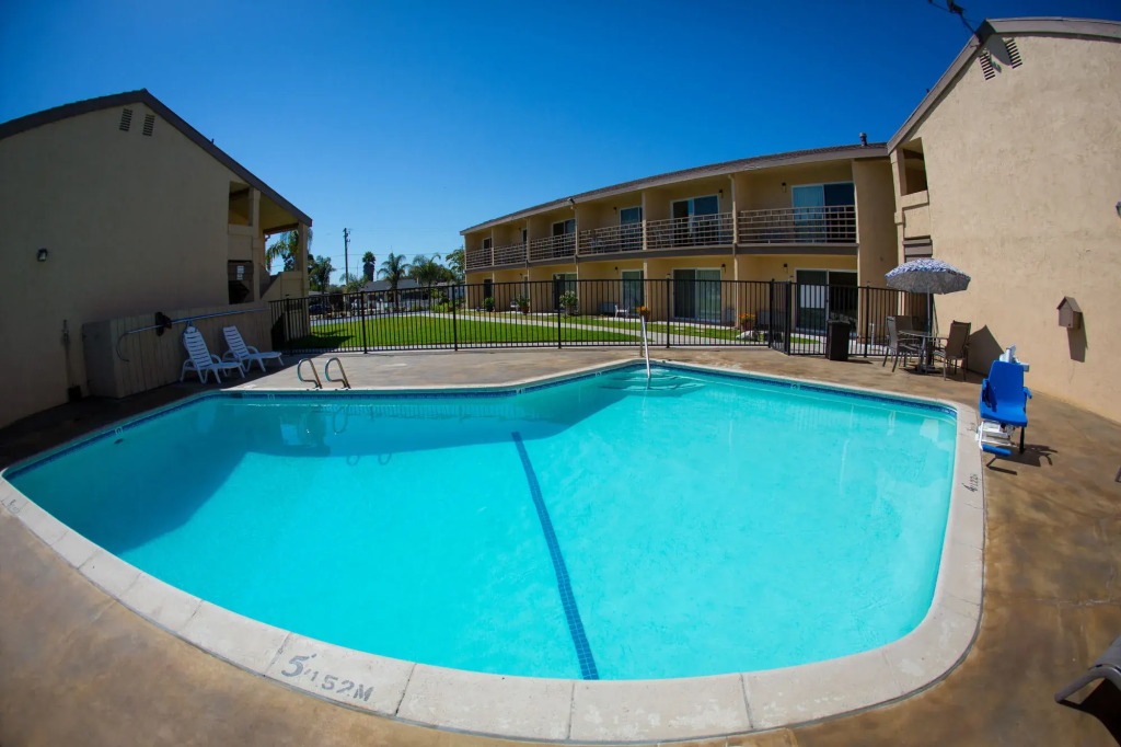 Aloha Inn