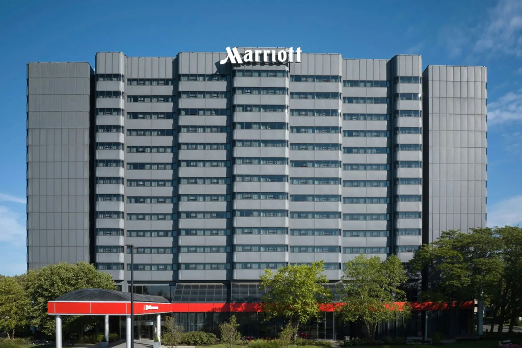 Teaneck Marriott at Glenpointe