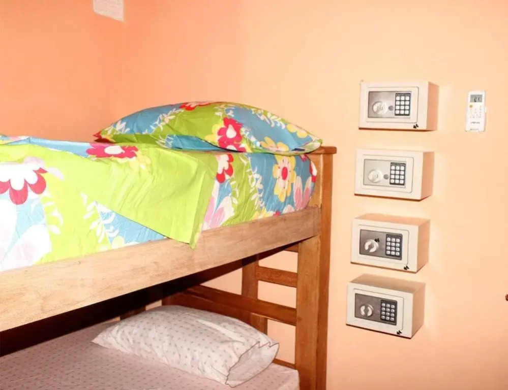 Hostal Happy Day - Hostel