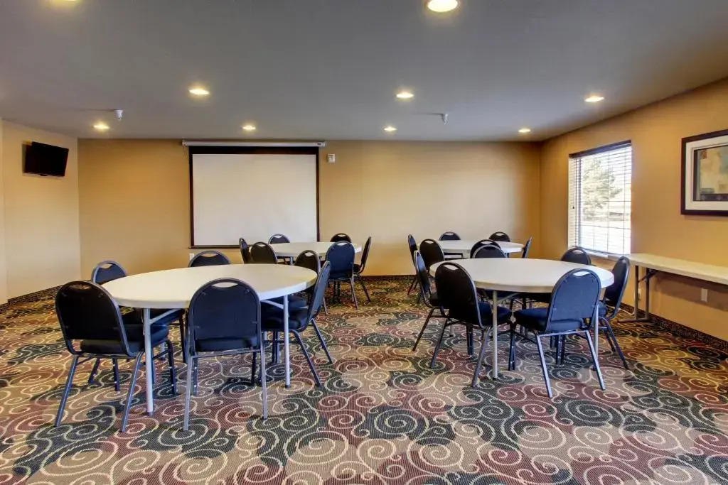 Stanton Inn & Suites