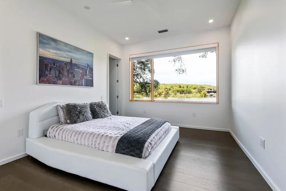The Arrive Stillwater Estate On Lake Austin 3 Bedroom Estate