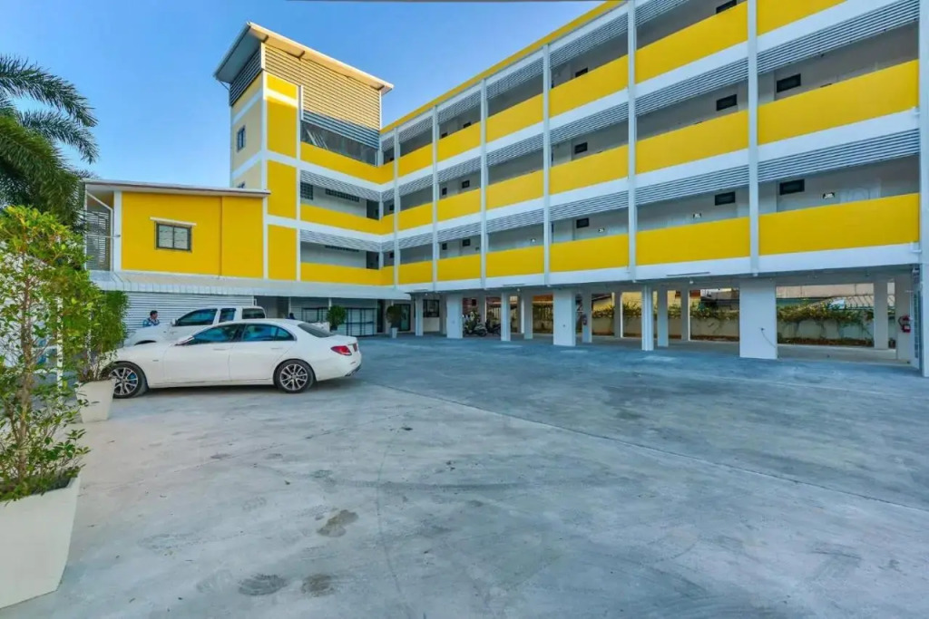 Jarat Mansion