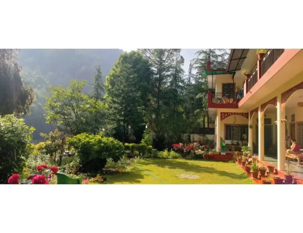 Anand-Ganga Yoga Guesthouse