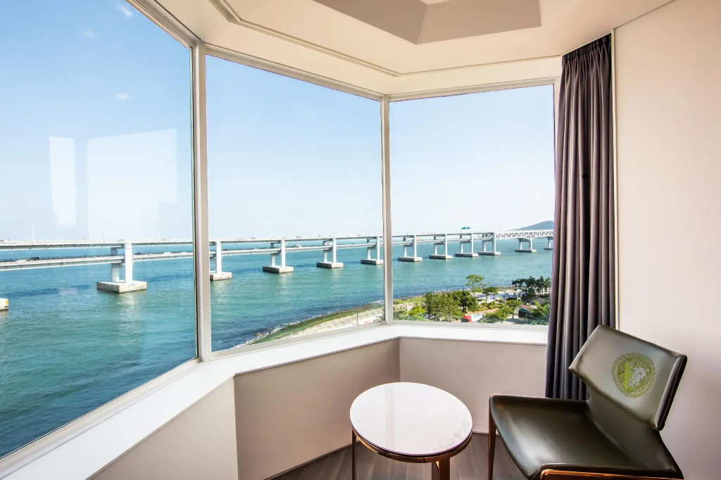 AG405 Hotel