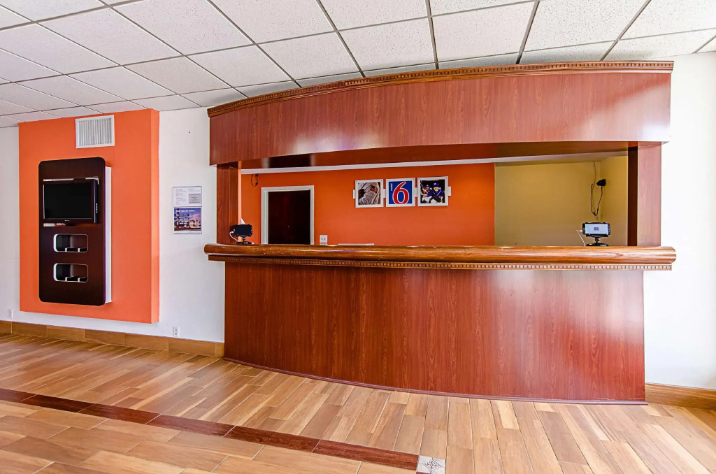 Motel 6-Staunton, VA