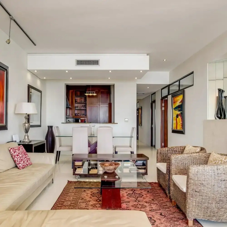 Private Holiday Apartment w Pool and Views Bali E