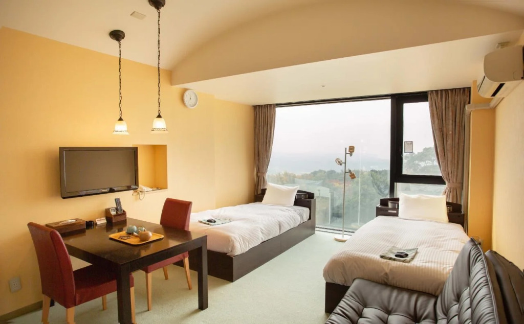 Spring Golf and Art Resort Awaji