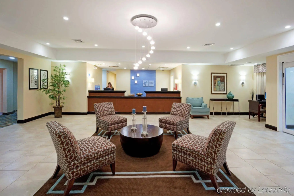 Holiday Inn Express & Suites Meriden by IHG