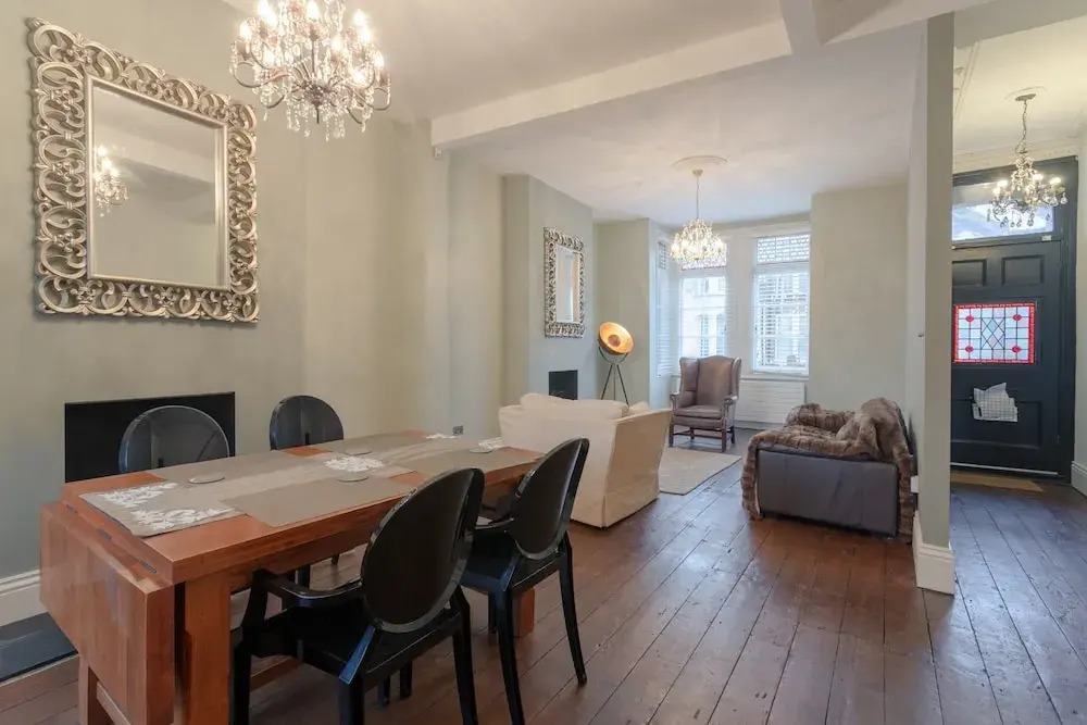 4 Bedroom Victorian House Near Notting Hill