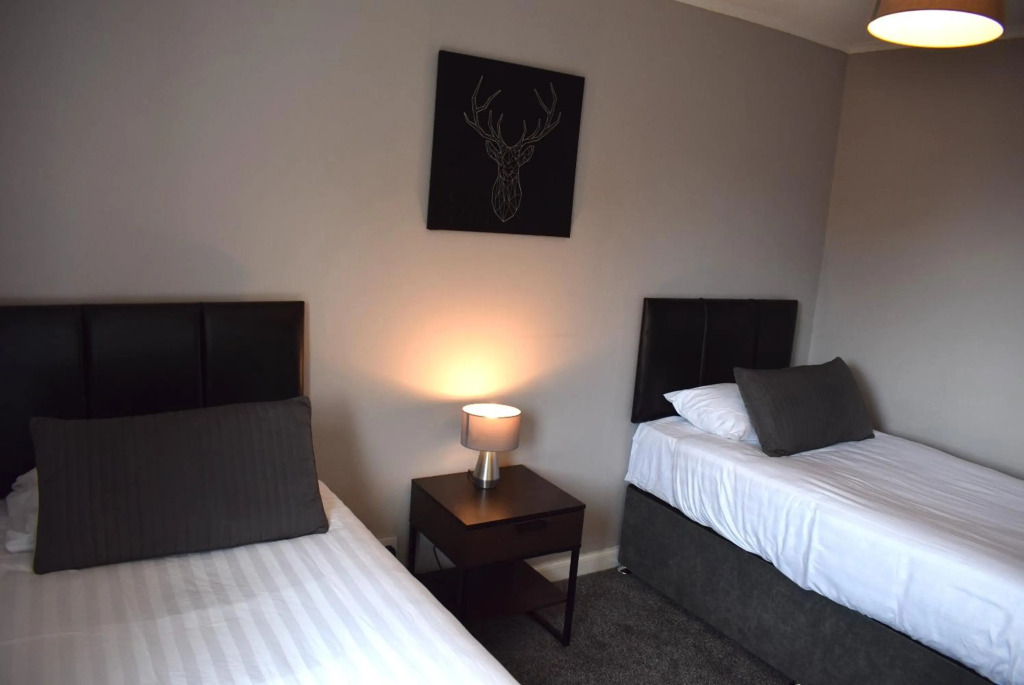 3 Bedroom-Kelpies Serviced Apartments Bruce