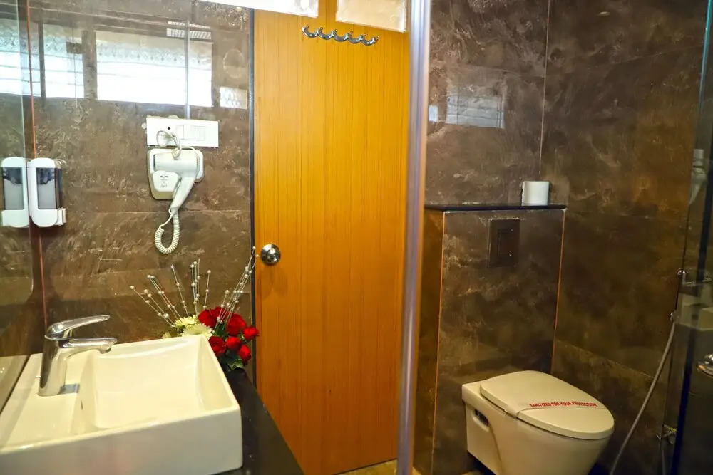 Sai Neem Tree Hotel