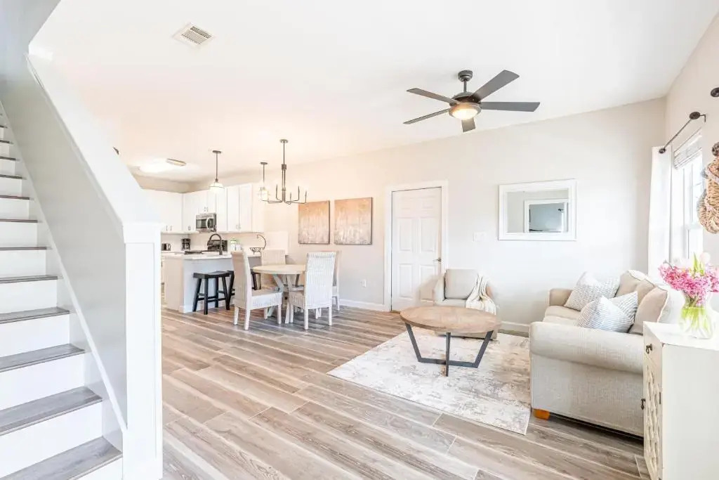 61 Batchelors Button (G) - 3BR 2.5BA - (7)