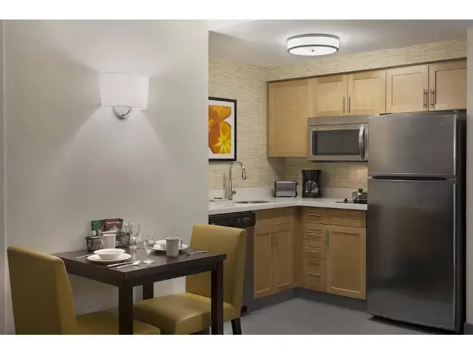 Cambridge Suites Mississauga