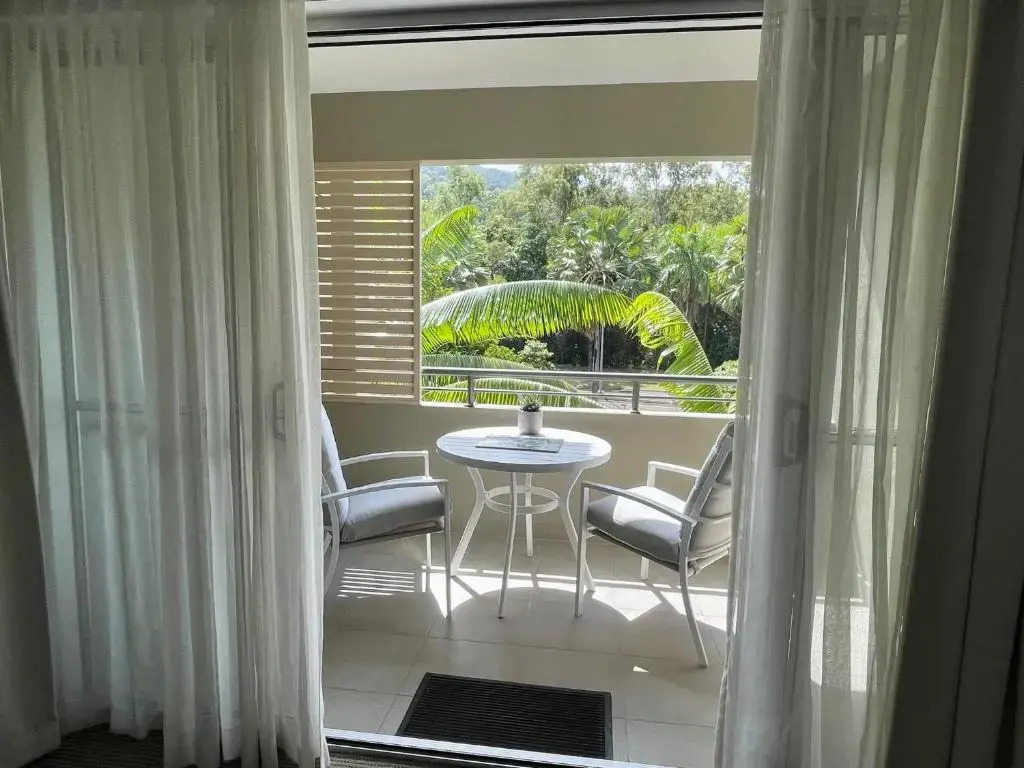 Lovely 1 Bedroom Studio Apartment with Pool.