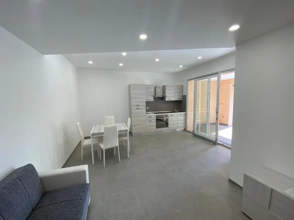 SOLUZIONE CASA Pietra Ligure SEA HOUSE