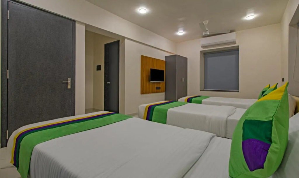 Treebo Atithi Comforts Inn