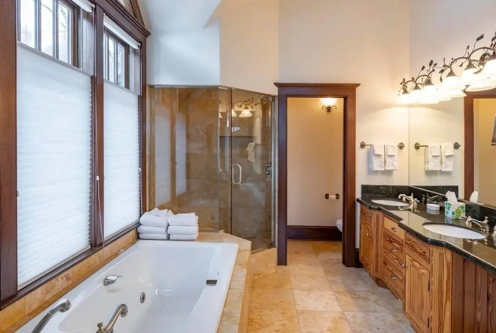 Manley  (381887) 4 Bedroom Home by RedAwning