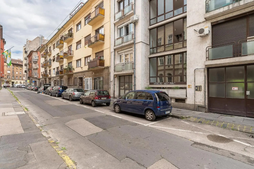 Csendes lakás Budapesten, 10 percre a Nagykörúttól