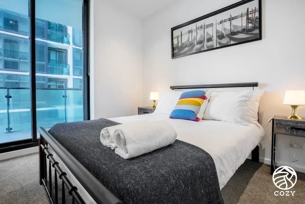 44 Melbourne One