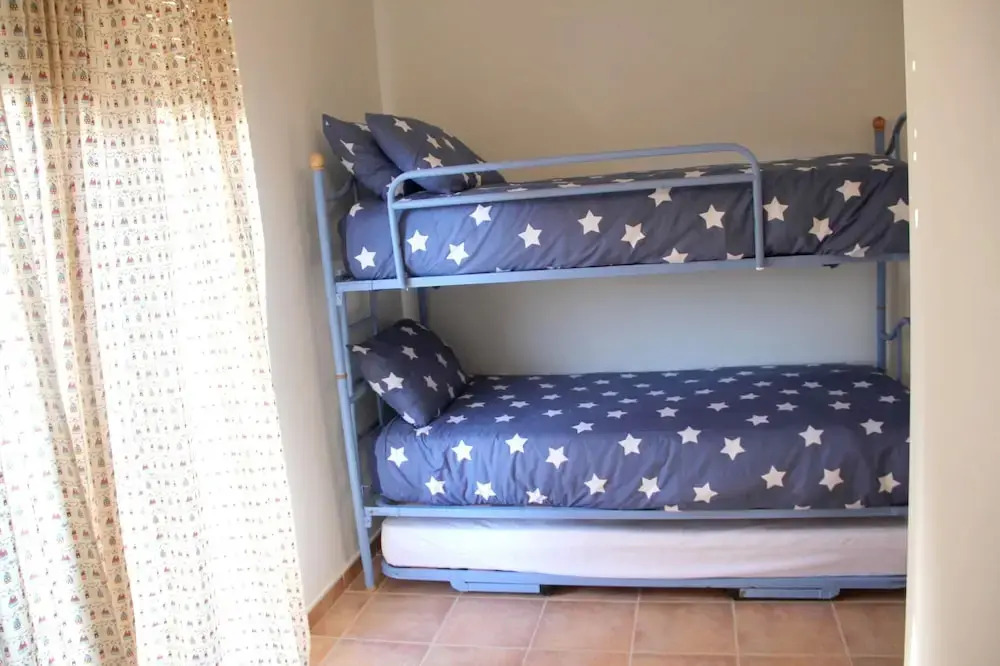 House With 5 Bedrooms in Casasola , With Enclosed Garden