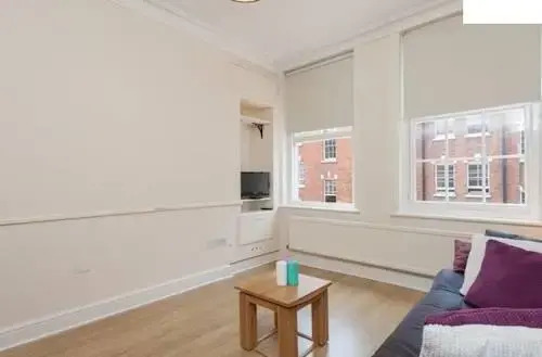 Beautiful 1 Bed in the Heart of the West End