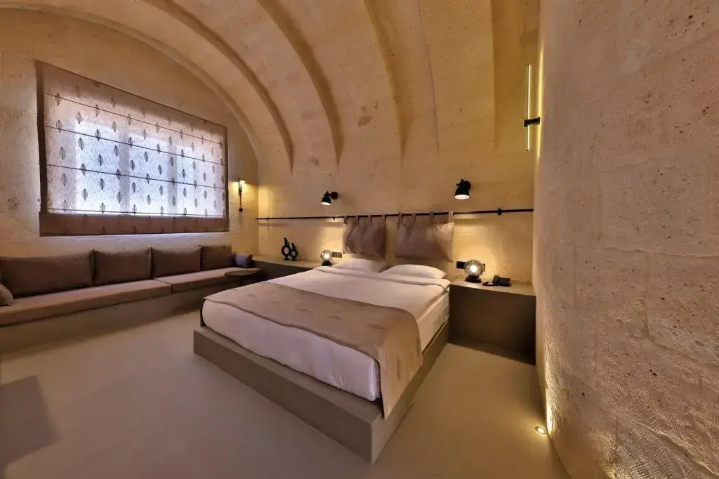 Simurg Cave House