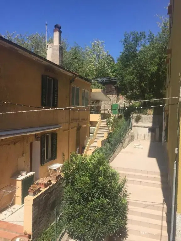 delizioso appartamento con terrazzetta