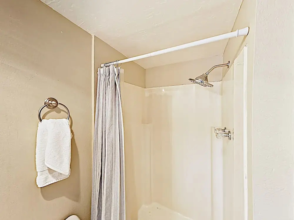 New Listing! Cozy Getaway W/ Hot Tub, Near Slopes 2 Bedroom Condo