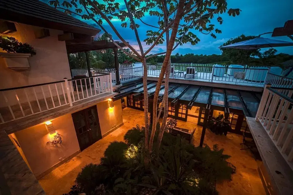 Golf and Beach Resort Villa With Beautiful Sunsets Pool Golf Cart and Service Staff