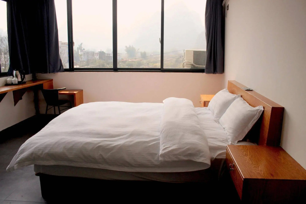 Yangshuo Wada Hostel by Yulong River