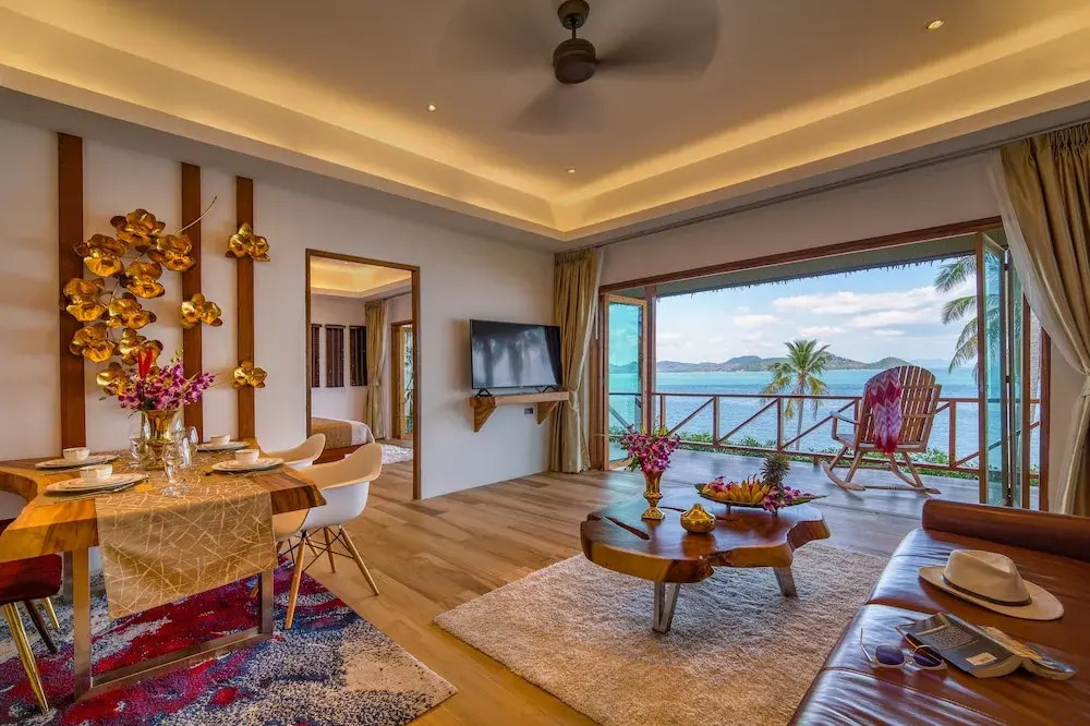 Coconut Grove Villas